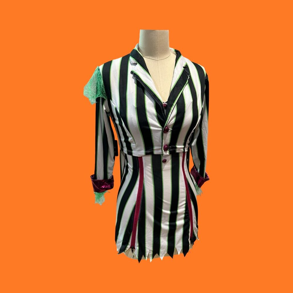 Dolls Kill Beetlejuice The Bio-Exorcist Costume Set - Picture 9 of 12